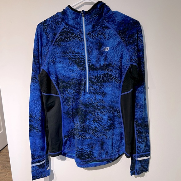 New Balance Long Sleeve Half-Zip Hooded top. Size M. - Picture 3 of 5